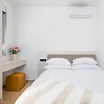 Luxury Lariv I With Pool Krk Town
