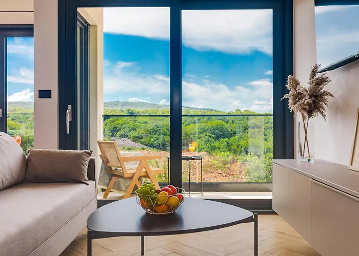 Luxury Lariv I With Pool * Krk Town