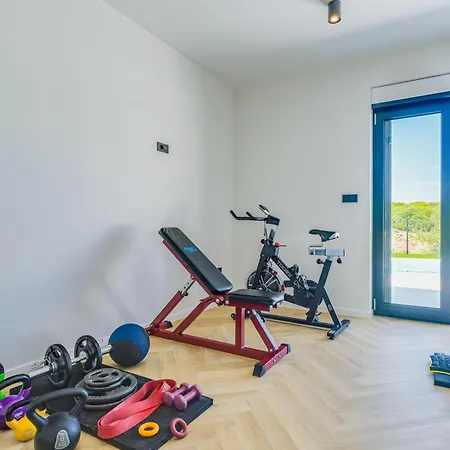 Luxury Lariv Apartman Krk Town