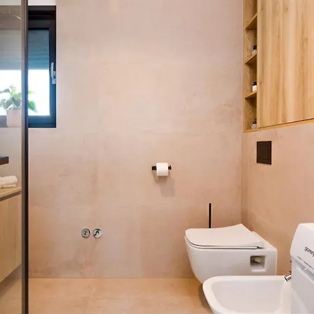 Διαμέρισμα Luxury Lariv I With Pool Krk Town